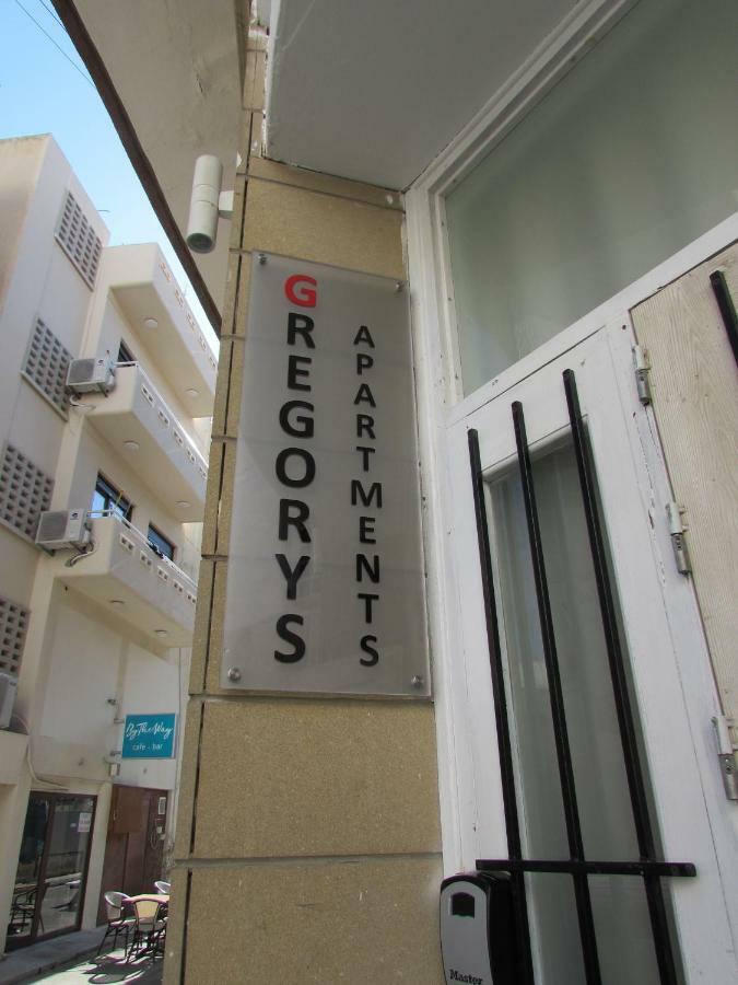 Gregorys Holiday Apartment Ларнака Екстериор снимка